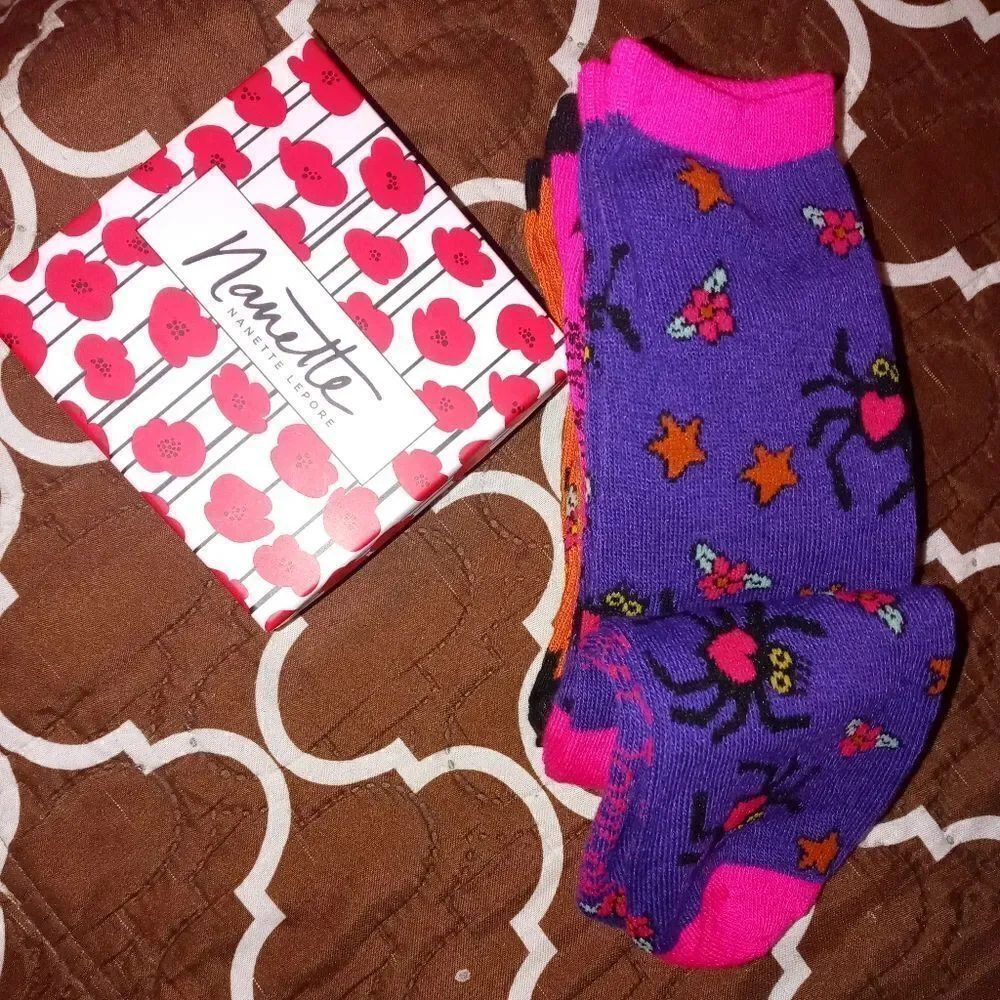 Betsy Johnson socks (2pair)